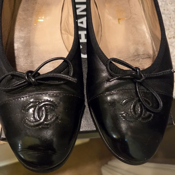 Chanel Black Women's Shoes - Picture 1 of 13